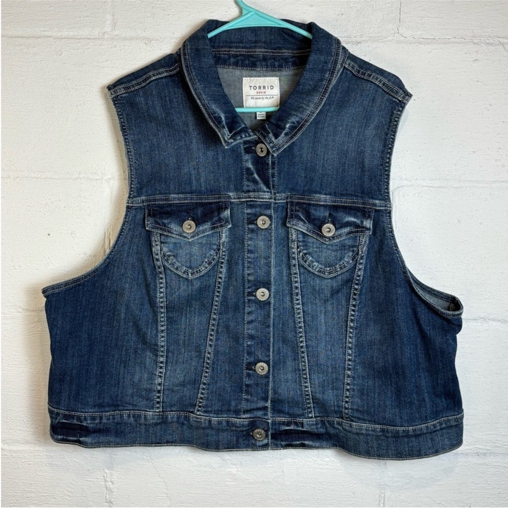 Torrid Plus Size Woman’s Casual Sleeveless Denim Jean Fall Trendy Vest Size 3XL